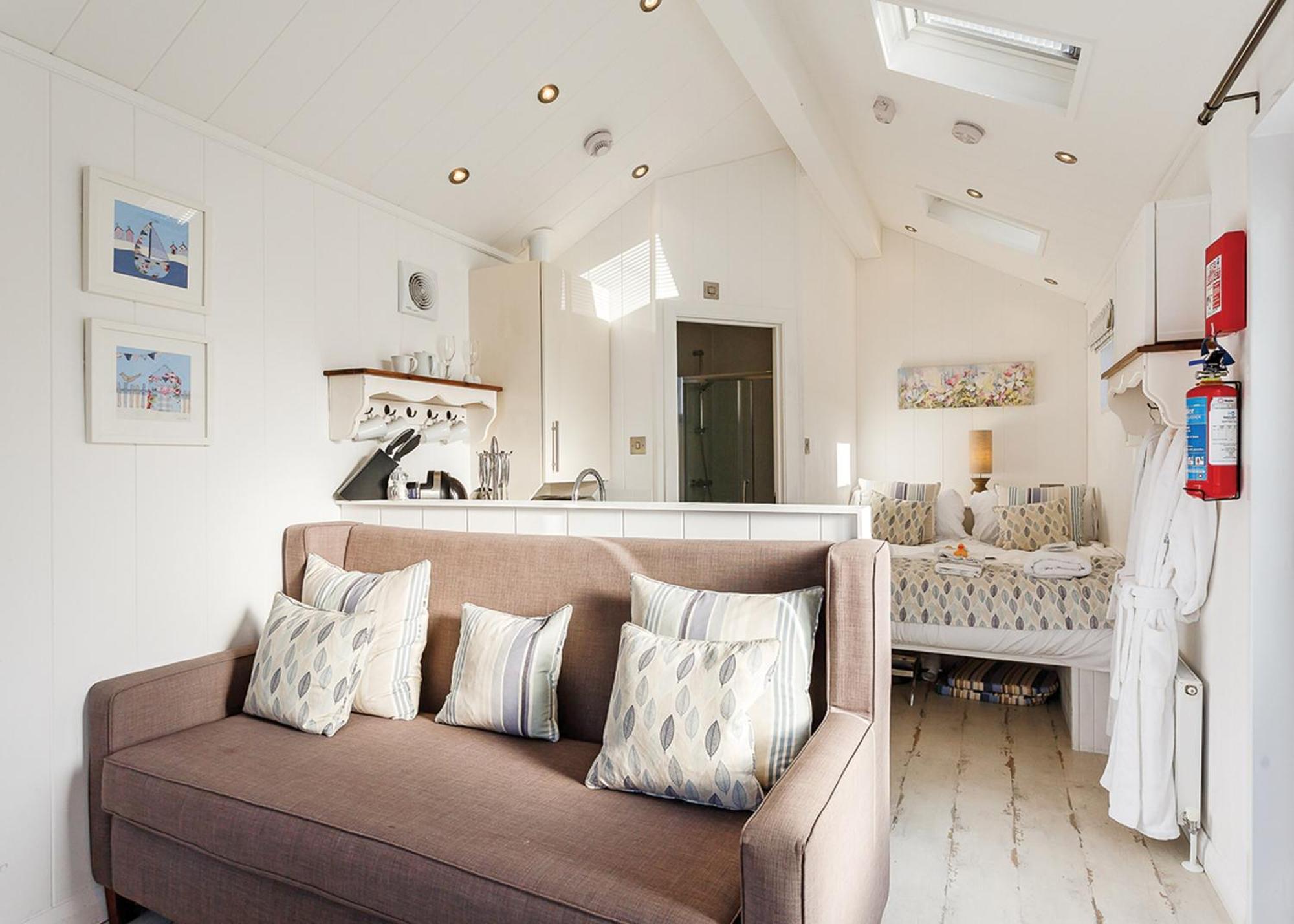 Beach Cove Coastal Retreat Ilfracombe Room photo
