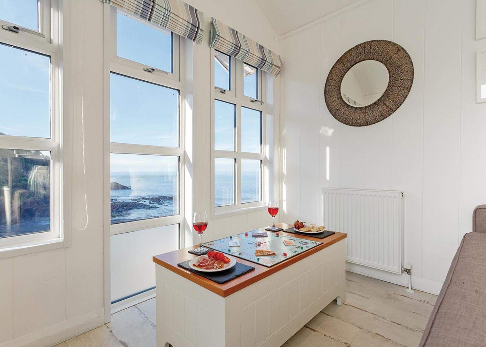Beach Cove Coastal Retreat Ilfracombe Room photo