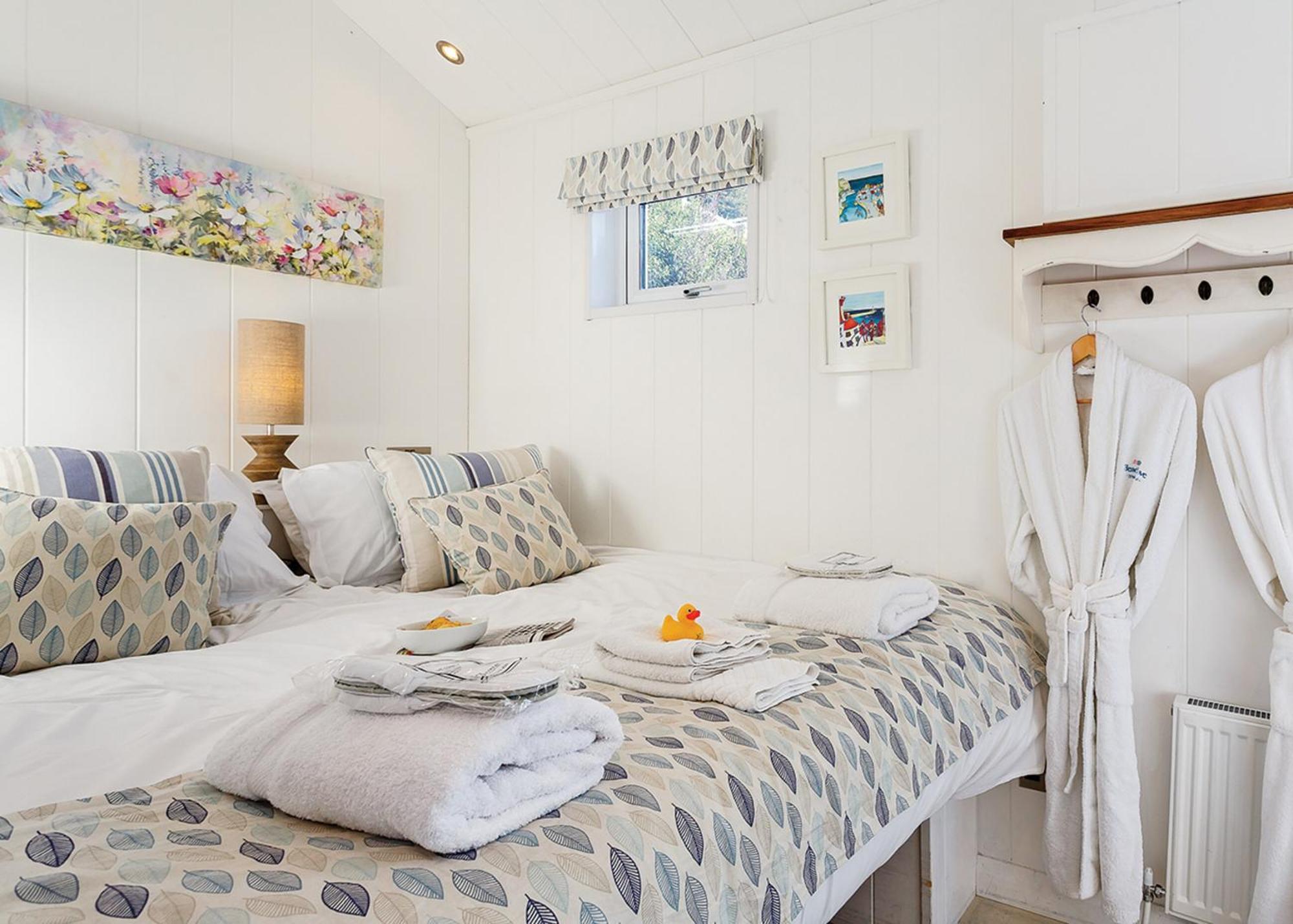 Beach Cove Coastal Retreat Ilfracombe Room photo